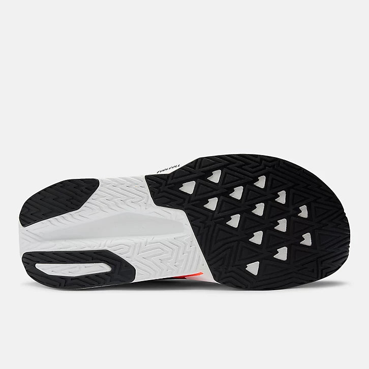 New Balance - FuelCell Rebel v5 - Mens