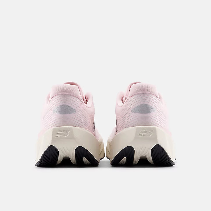 New Balance - FuelCell Rebel v5 - Womens