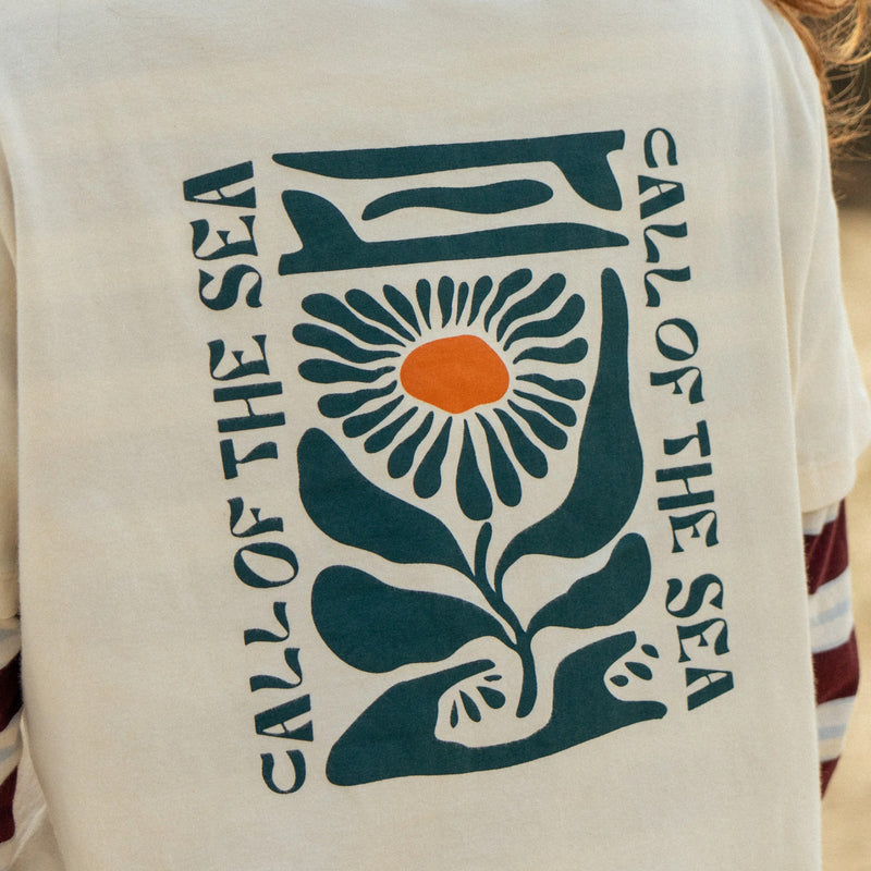 Call Of The Sea - Flower T-shirt - Womens