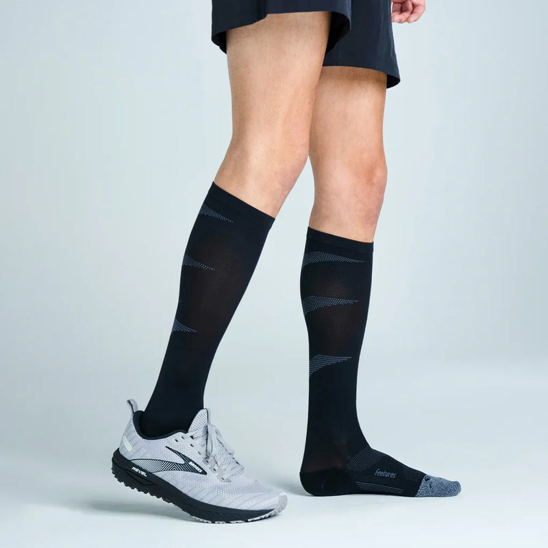 Feetures Graduated Compression Light Cushion Knee High